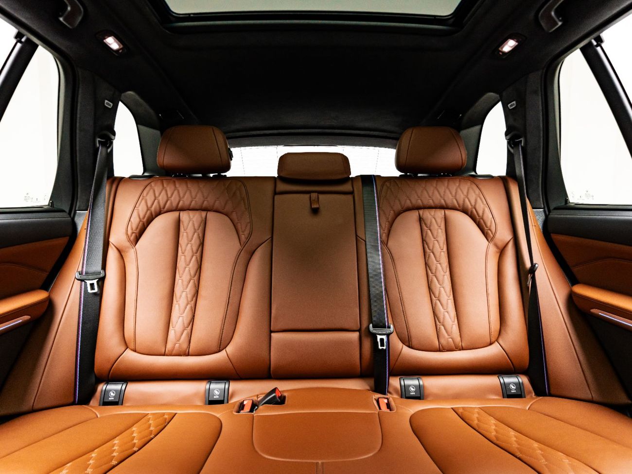 BMW X5 M50i 4.4L 2024 BMW X5 M60i, 2027 BMW Warranty + 2034 BMW Service Contract, Low KMs, GCC