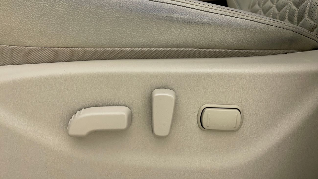 نيسان إكستيرا PLATINUM 2.5 | بدون دفعة مقدمة | اختبار القيادة في المنزل