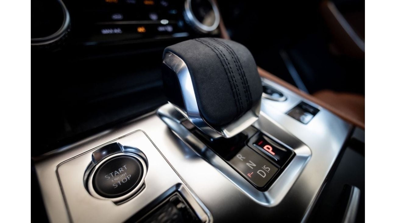 جاكوار F بيس Jaguar F-Pace R-Dynamic SE P250 2022 GCC under Agency Warranty and Service Contract with Flexible Do