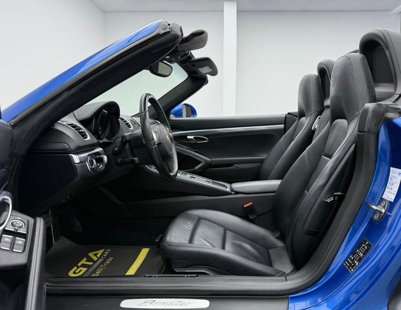 Porsche 718 Boxster 2015 Porsche Boxster, 2026 Porsche Warranty, Full Porsche Service History, Excellent Condition, GCC