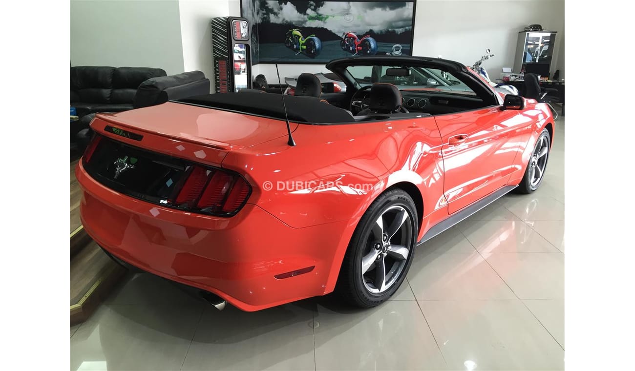 Ford Mustang Mustang V6 Cabriolet - 2015