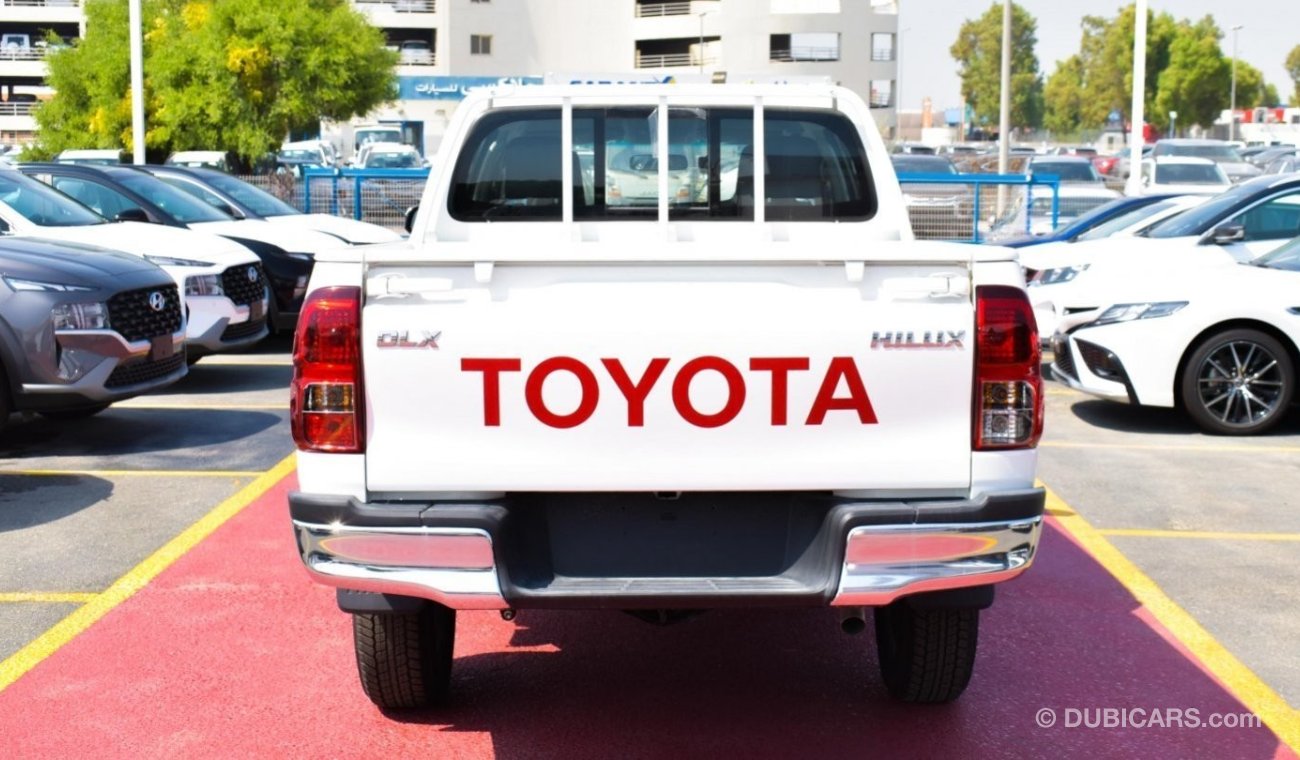 Toyota Hilux DLX 2.4 L