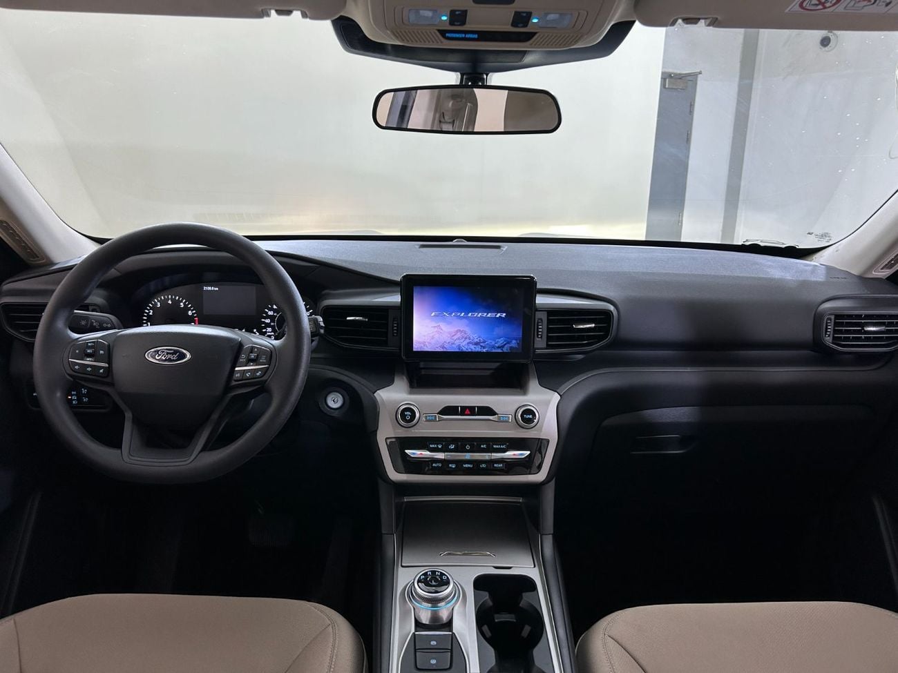 فورد إكسبلورر BASE E3023/TAYER MOTORS AL QOUZ SHOWROOM