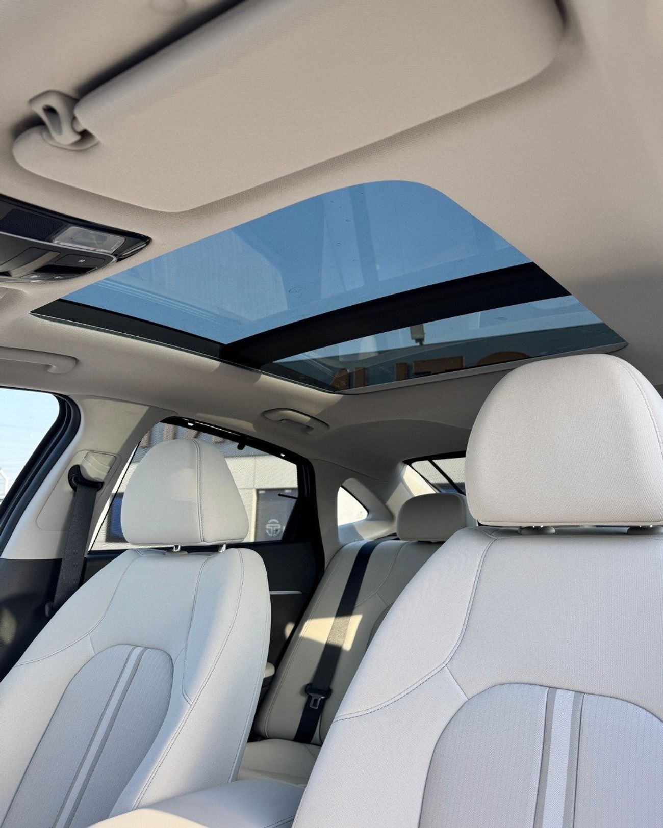 Hyundai Sonata HYUNDAI Sonata 2.0L HEV - 2025 MODEL