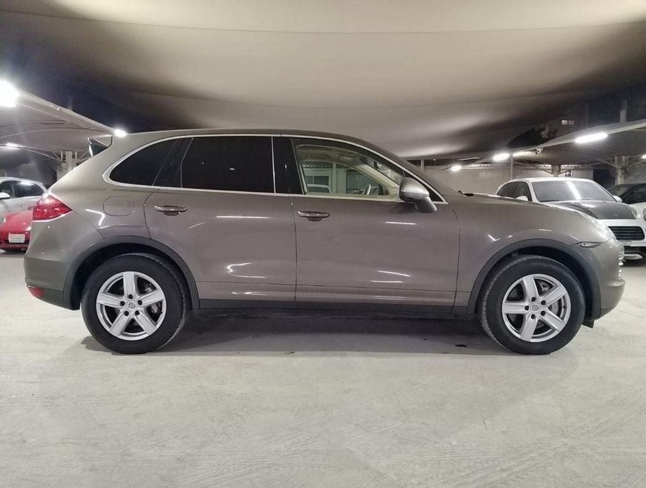 Porsche Cayenne S 4.8L PORSCHE CAYENNE S 2014 4.8L | SPORTS STEERING | SPECIAL BROWN PAINT | SUNROOF