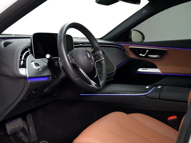 Mercedes-Benz E-Class STANDARD, миниатюра 29