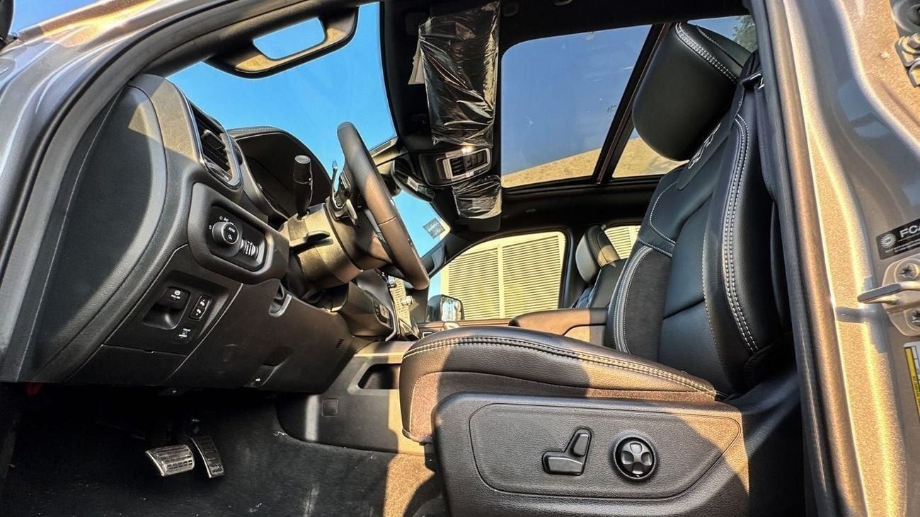 RAM 1500 RAM 1500 REBEL G/T 2024 HEMI ETORQUE V8 5.7L 4X4 GCC 0KM (НА ЭКСПОРТ НОВОЕ АВТО, БЕЗ ПРОБЕГА)