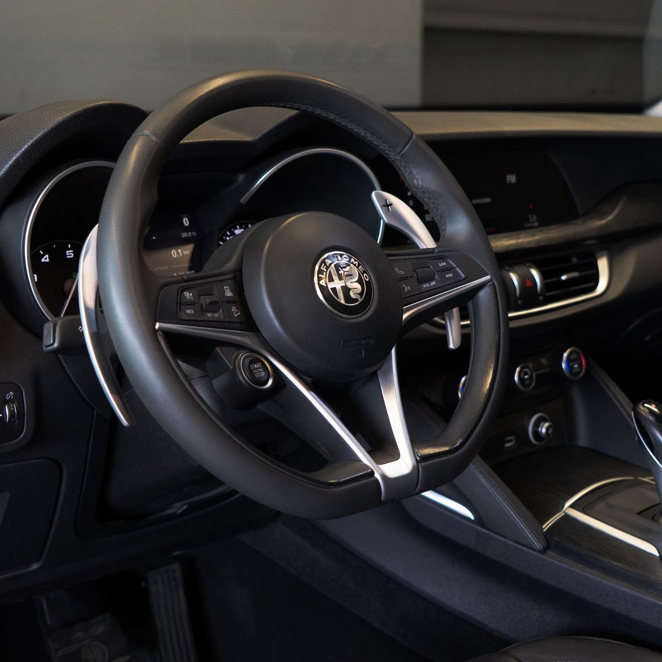 Alfa Romeo Stelvio Super 2.0L AED 1,436 pm • 0% Downpayment • Alfa Romeo Stelvio Q4 • 1 Year Warranty