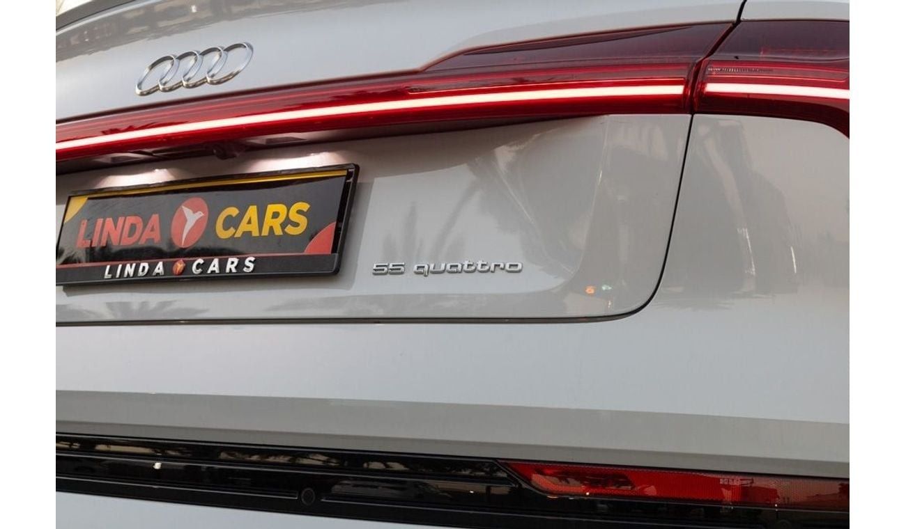 Audi etron 95 kWh Quattro Audi E-Tron 55Quattro S-line Sportback 2020 GCC under Agency Warranty with Flexible D