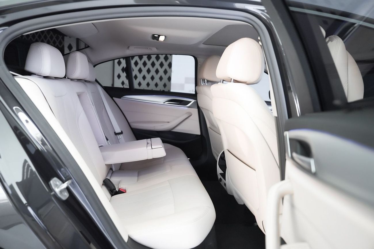 BMW 520i Executive 1.6L