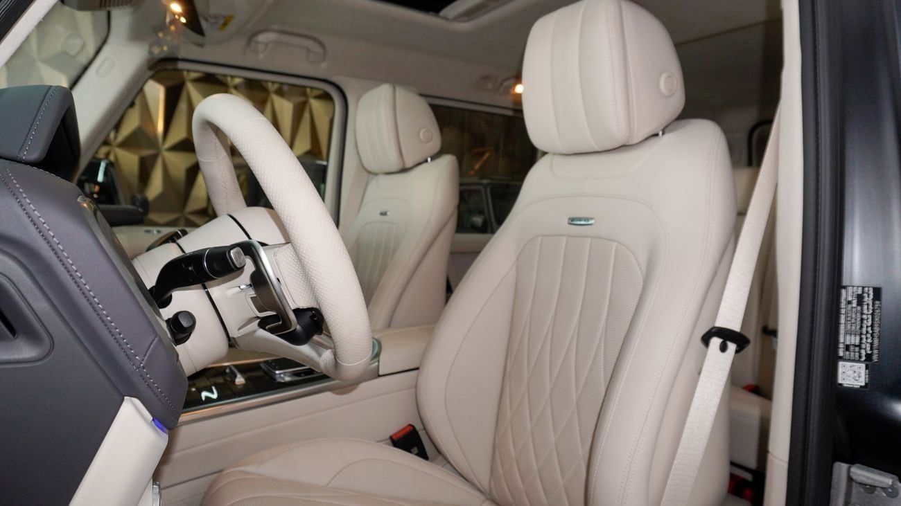 Mercedes-Benz G 63 AMG MERCEDES BENZ G63 AMG DOUBLE NIGHT PAKAGE (2025) WARRANTY & SERVICE