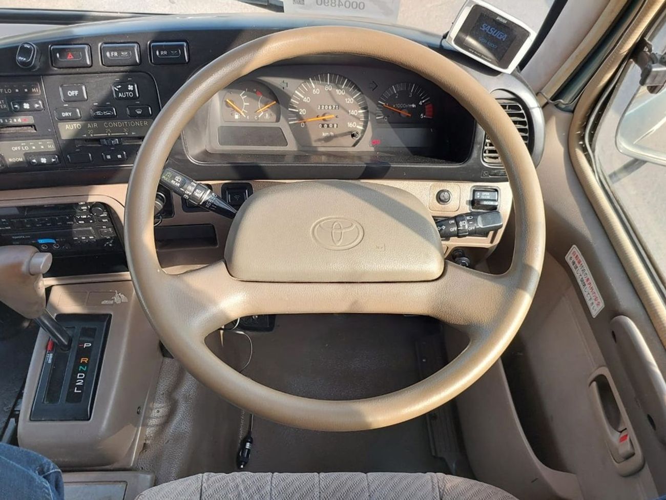 Toyota Coaster TOYOTA COASTER BUS 1997 RHD 4.1 L DIESEL AUTOMATIC (PM04890)