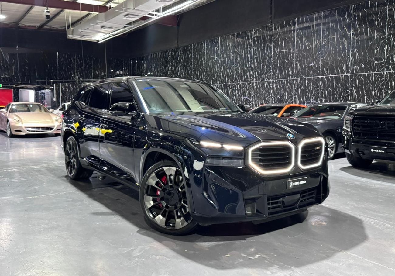 بي أم دبليو XM 4.4L, Twin Turbo V8 +Electric motor,653Hp,8-Speed Automatic ,AWD