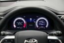 تويوتا لاند كروزر VXR 3.5L – Precious White Pearl Inside Black and Dark Red | Export Only