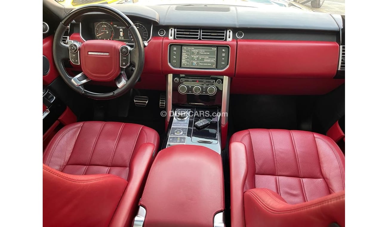 Land Rover Range Rover Range Rover Autobiography_Gcc_2014_Excellent_Condition _Full option
