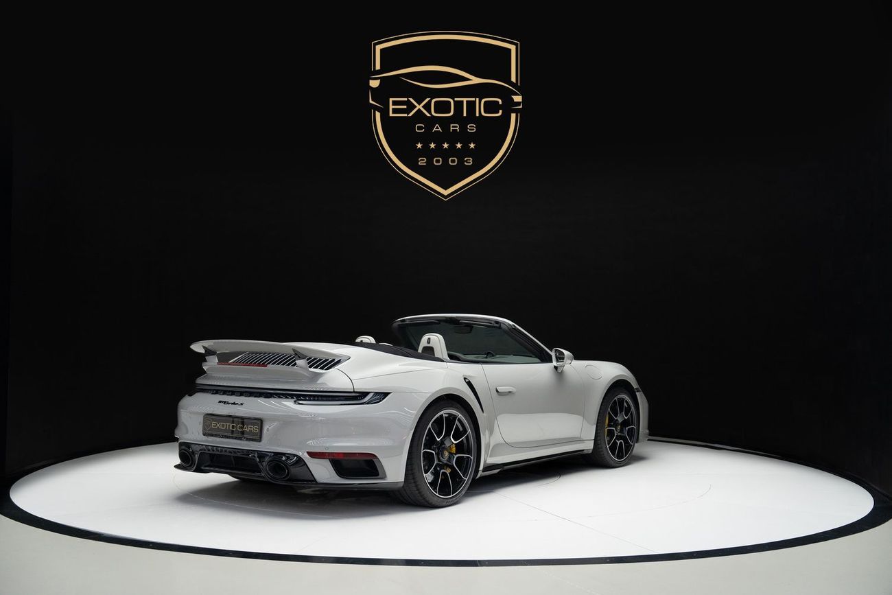 بورش 911 Turbo S 3.8L (640 HP) Convertible