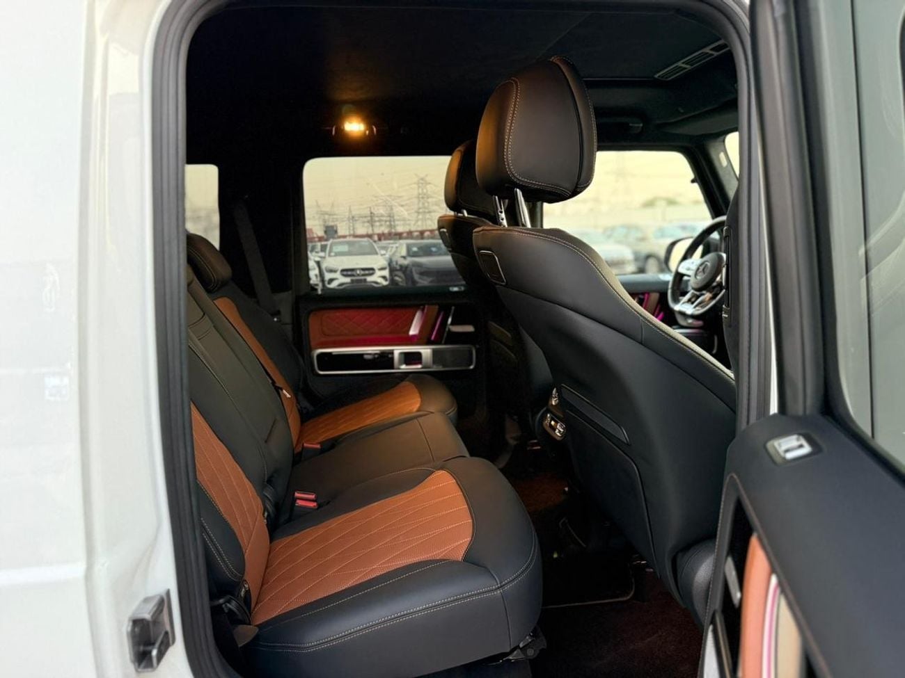 Mercedes Benz G63 AMG STD AMG Night Package