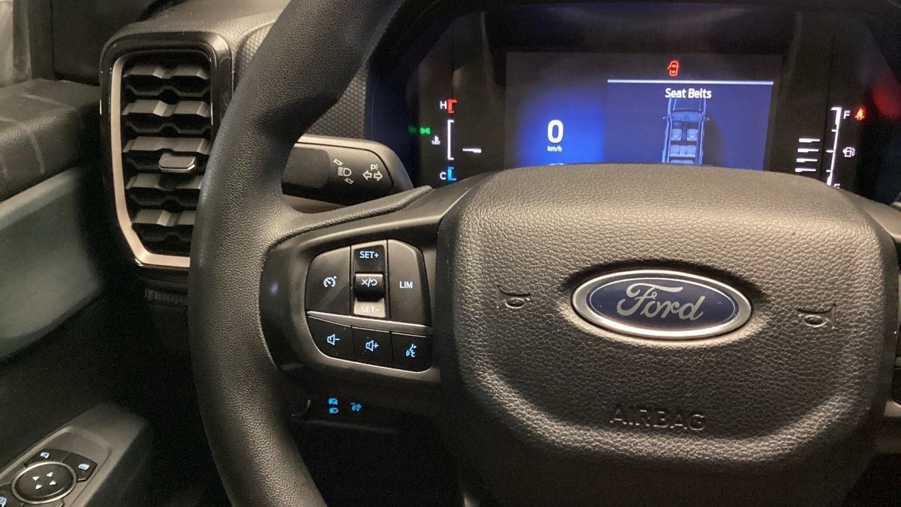 Ford Everest XLT | Guaranteed Warranty | 0 Down Payment