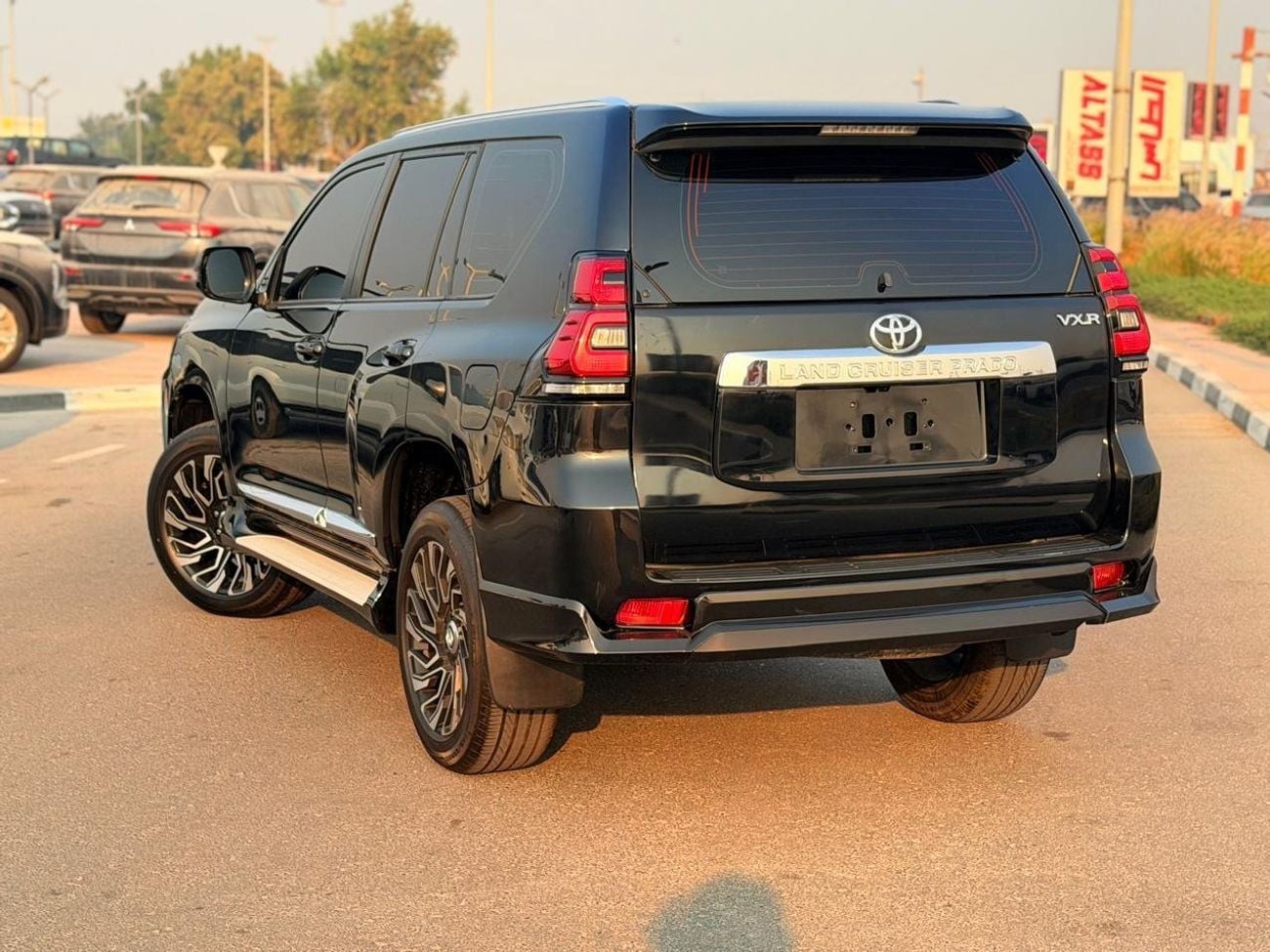 تويوتا برادو VXR 2.7L 4WD