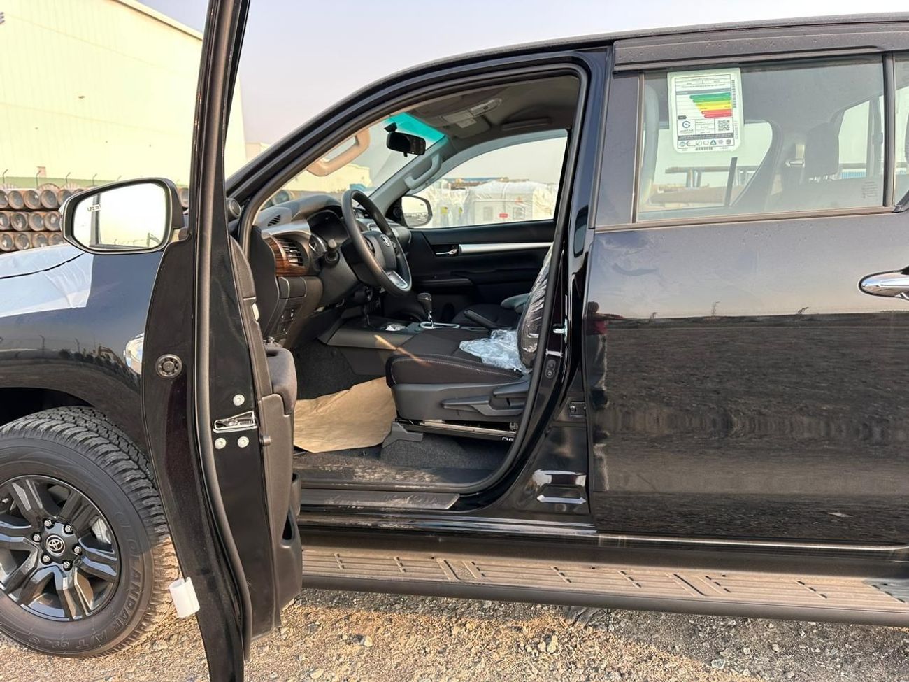 Toyota Hilux SR5 (NON GCC) SR5, 4.0L PETROL, 2026MY