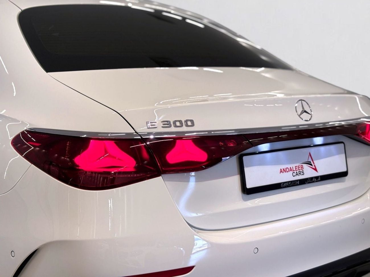 مرسيدس بنز E300 AMG AED 4,620 P.M | 0% DOWN PAYMENT | MERCEDES-BENZ E300 | 2.0L TURBO MILD HYBRID – 258 HP | 2024 | 