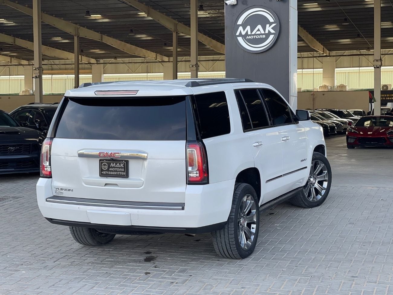 جي أم سي يوكون Denali 6.2L (8 Seater)