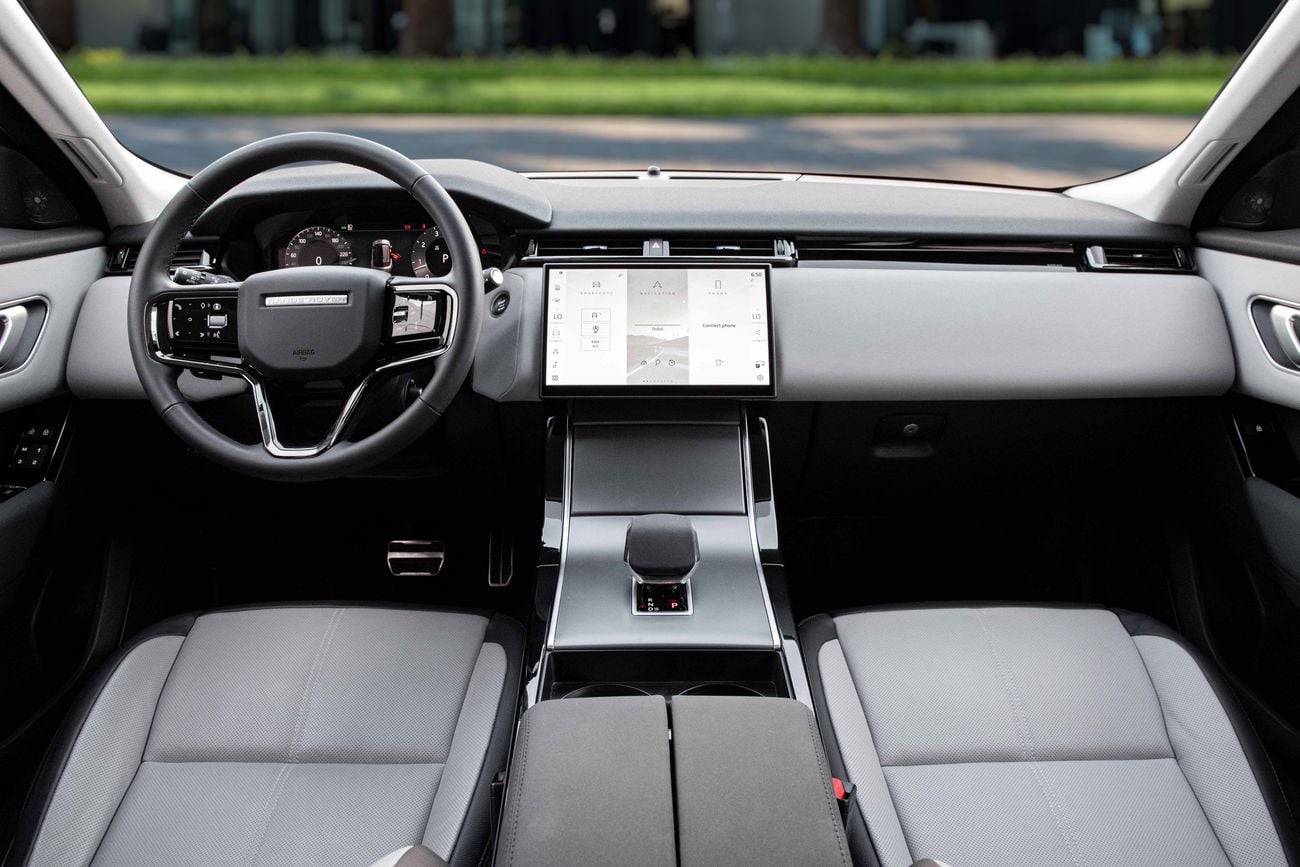 Land Rover Range Rover Velar Range Rover Velar SE R-Dynamic | 5,778 P.M | 0% Downpayment | Agency Warranty!