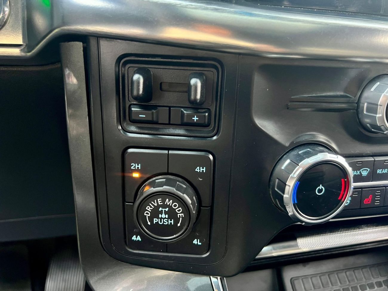 Ford F 150 Platinum 3.5L Hybrid warranty one year bank financie available