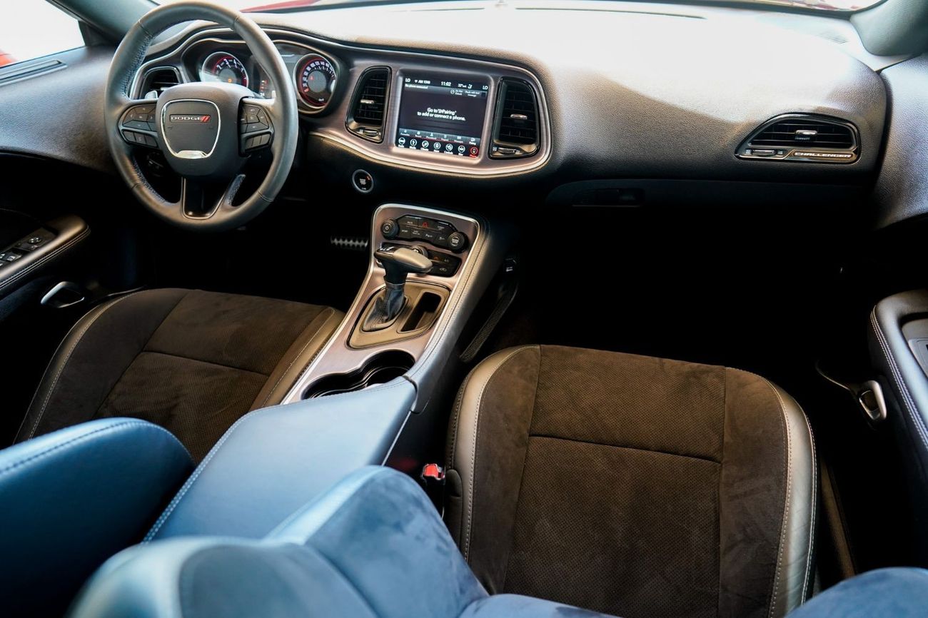 Dodge Challenger Dodge Challenger SXT Plus 2018 GCC (LOWEST MILEAGE) under Warranty with Flexible Down-Payment/ Flood