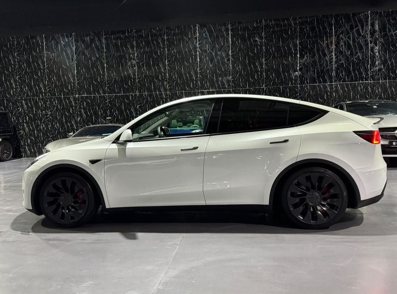 Tesla Model Y Performance (AWD)