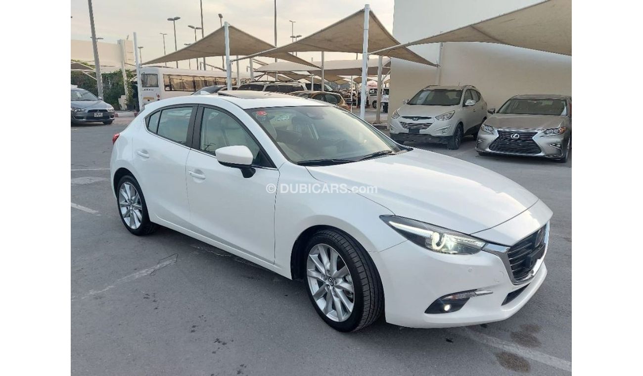 Used Mazda 3 full option perfect condition originally paint 2019 for