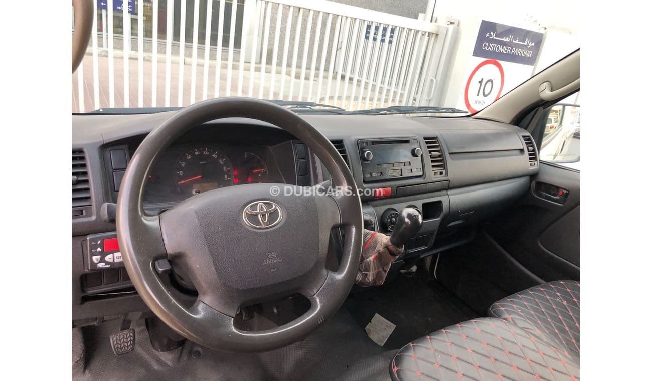 Toyota Hiace GCC VAN CHILLER