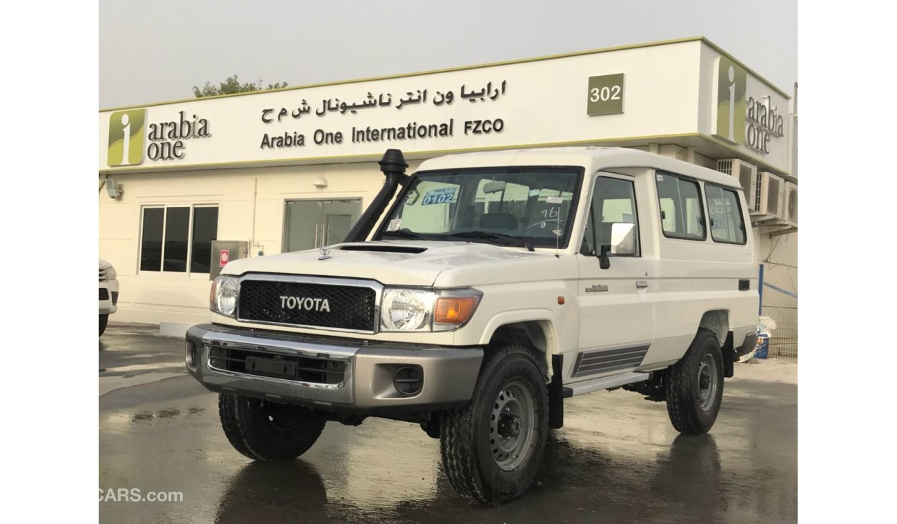 Toyota Land Cruiser Hardtop 9 Str - VDJ78 - 2018