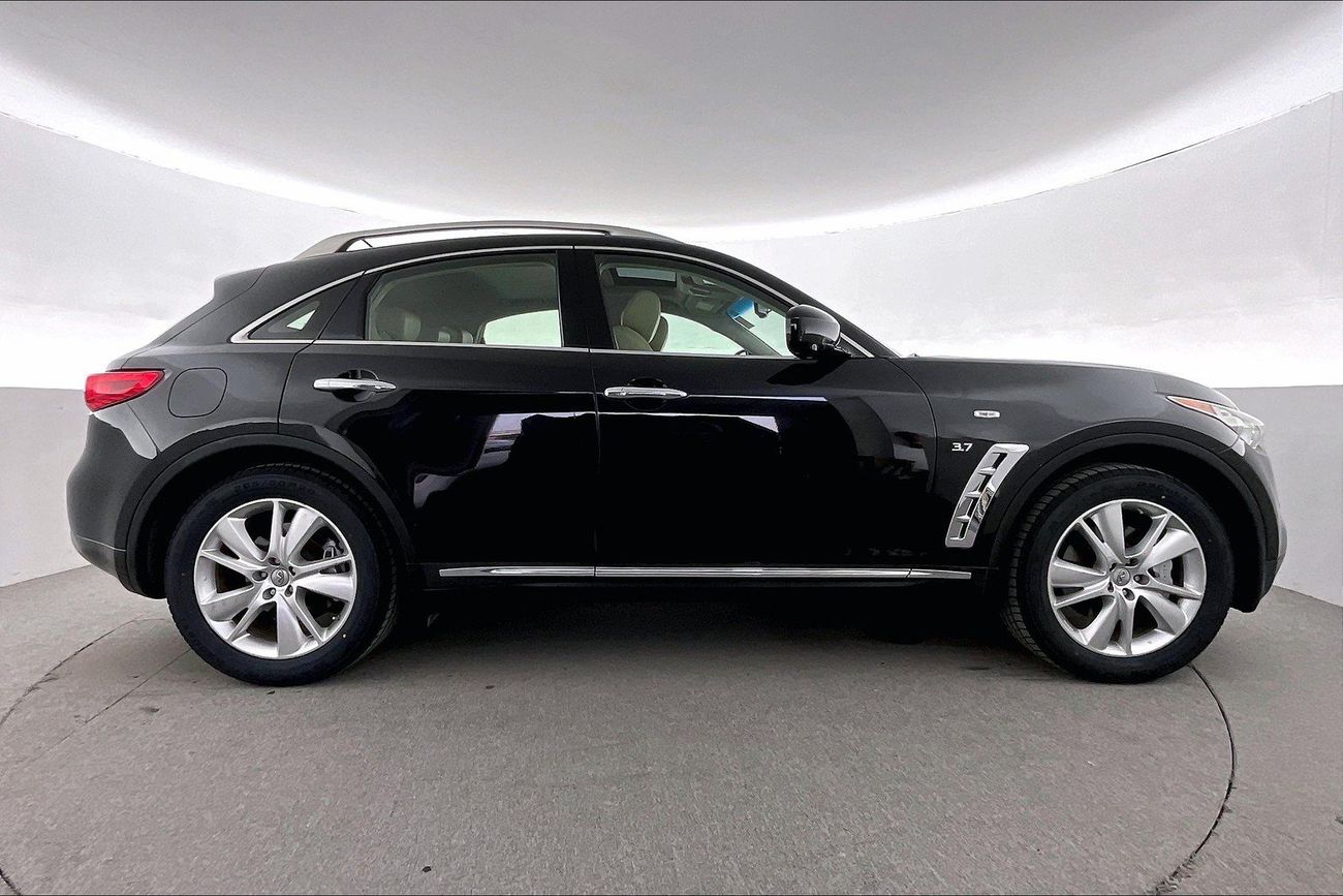 Infiniti QX70 Luxury / Luxe Sensory | Guaranteed Warranty | 0 Down Payment
