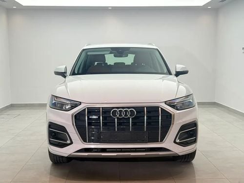 أودي Q5 45 TFSI | GCC Specs | S-line | Premium Interior