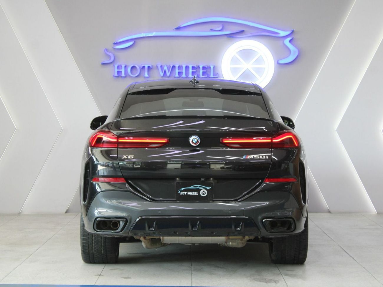 BMW X6 M50i 4.4L