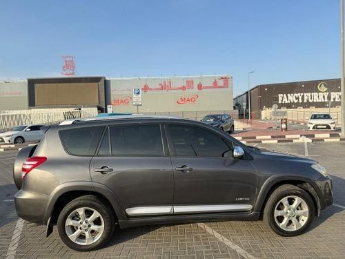 Toyota RAV4 Limited 2.5L