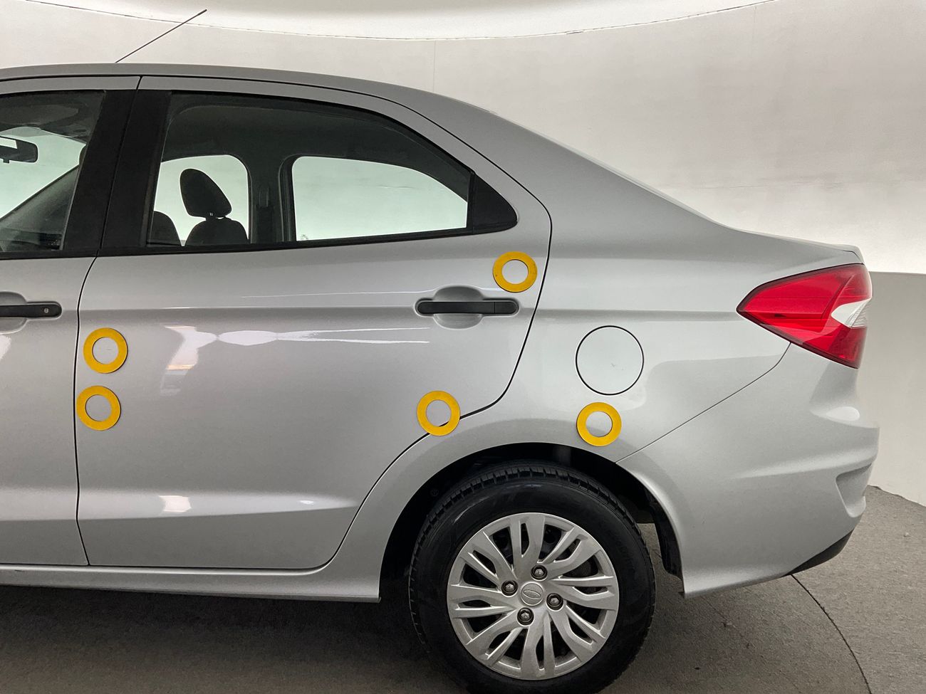 فورد فيجو Ambiente | شامل الضمان | 0 ﺪﻔﻋﺓ ﺃﻮﻟﻯ