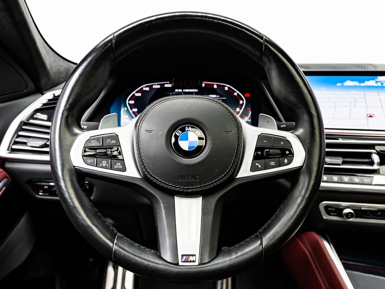 BMW X6 M50i 4.4L 2022 BMW X6 M50i, February 2027 BMW Warranty + Service Contract, Low KMs, GCC