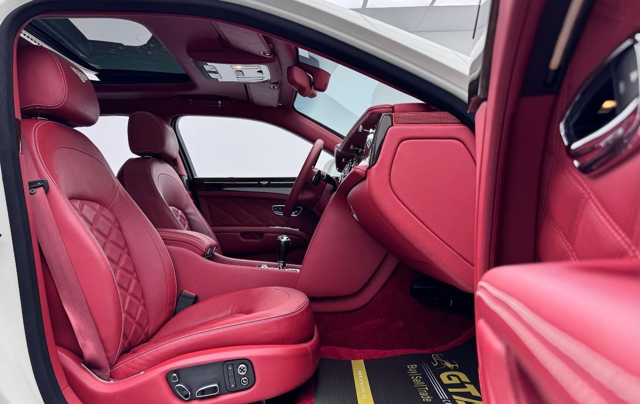 Bentley Mulsanne Speed V8 2016 Bentley Mulsanne Speed, Bentley Service History, Full Options, Very Low Kms, GCC