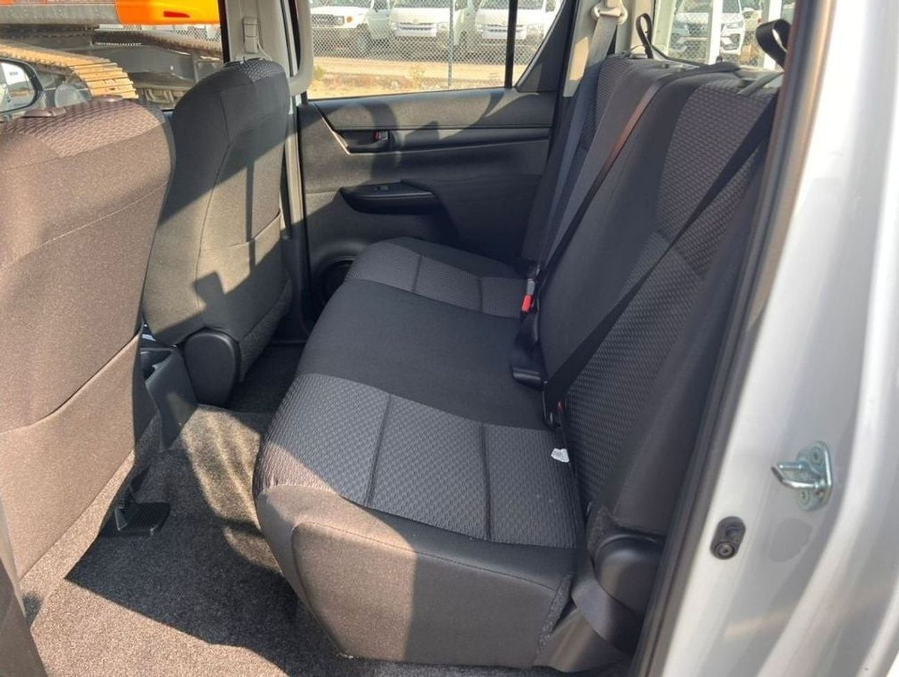 تويوتا هيلوكس Toyota Hilux Double Cabin 2.4L 4-Cyl  Diesel Manual Transmission 4x4 2025