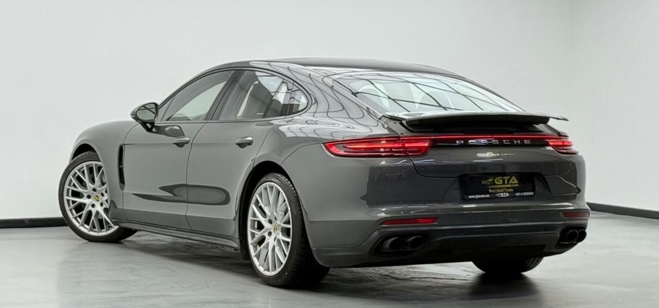 Porsche Panamera 2018 Porsche Panamera, Full Porsche Service History, Sport Chrono Package, Fully Loaded, GCC