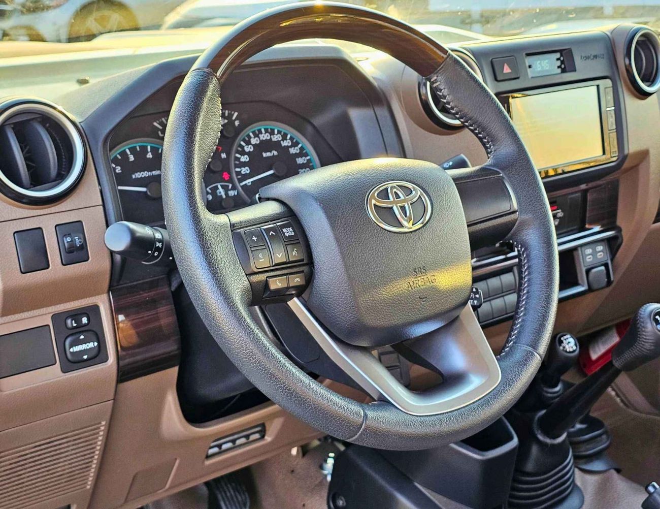 Toyota Land Cruiser Pick Up LX LC79 / SINGLE CABIN / M/T / 4.0L V6 PETROL / 4WD (CODE # LC79)