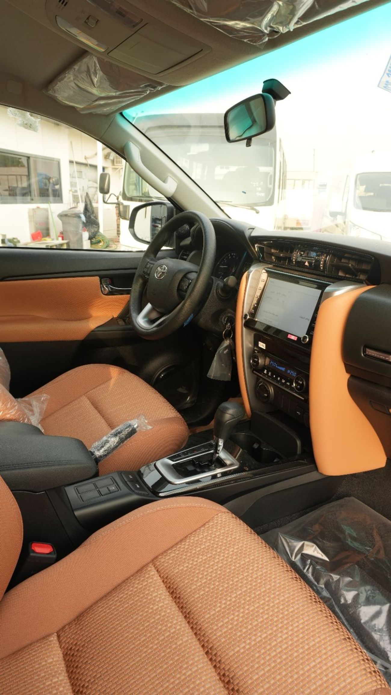 Toyota Fortuner Toyota Fortuner - SR5 Plus 2.7 L - GCC - 2025