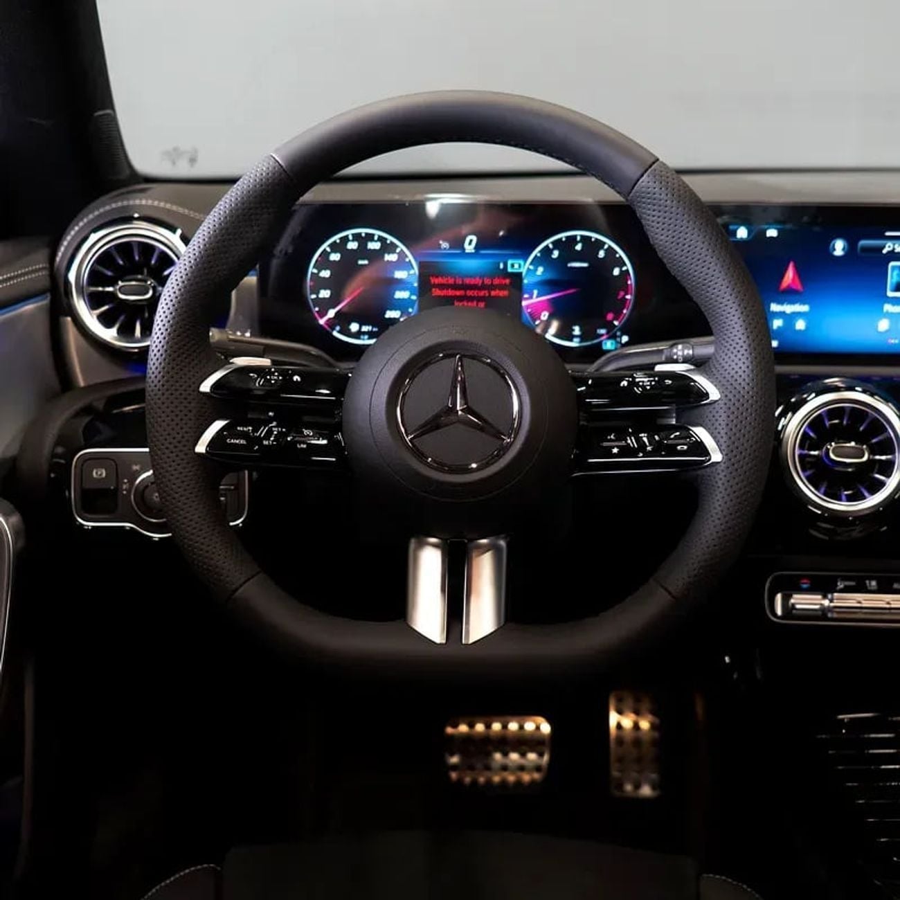 Mercedes-Benz CLA 200 AED 3,449 pm • 0% Downpayment • Mercedes CLA200 • 5 Years Agency Warranty