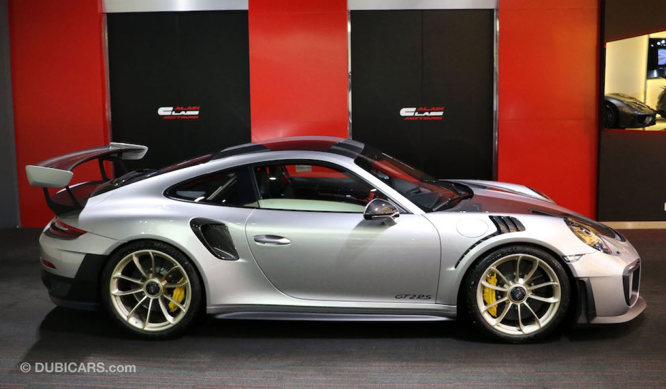 بورش 911 GT2 RS – Weissach Package