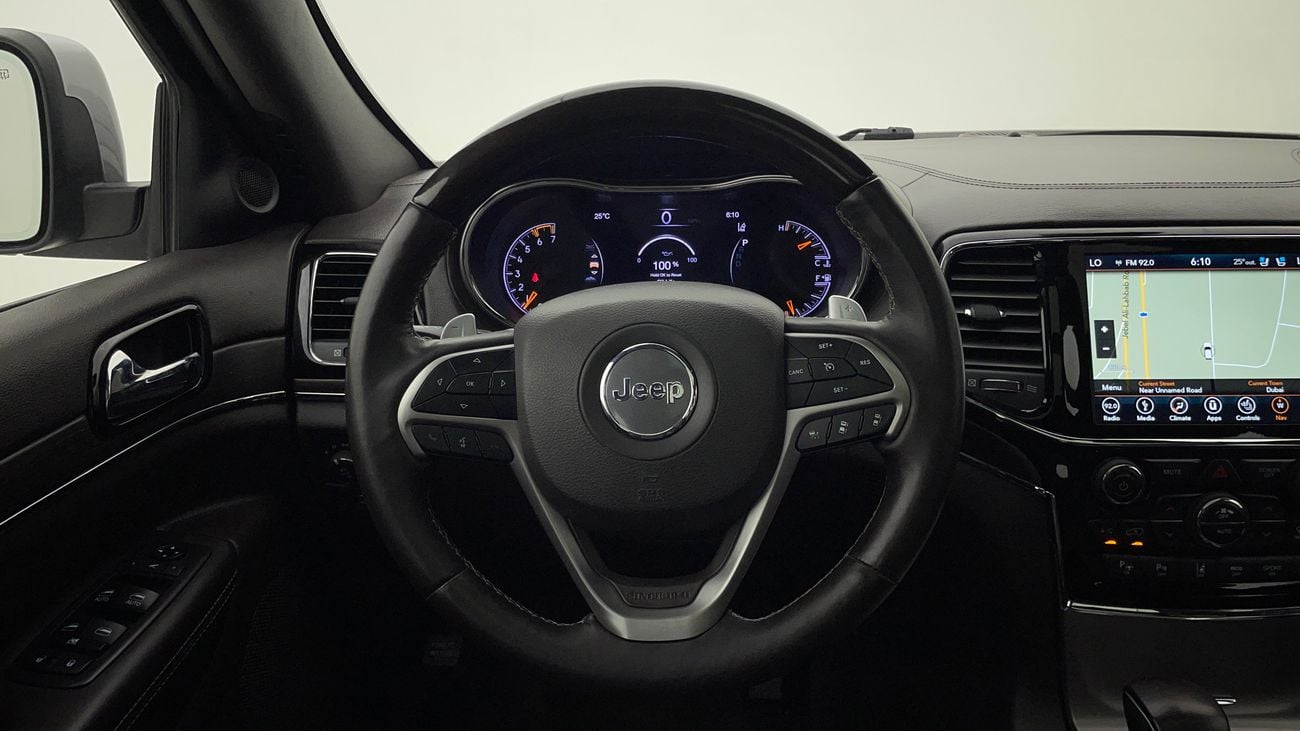 جيب جراند شيروكي OVERLAND 5.7 | بدون دفعة مقدمة | اختبار القيادة في المنزل