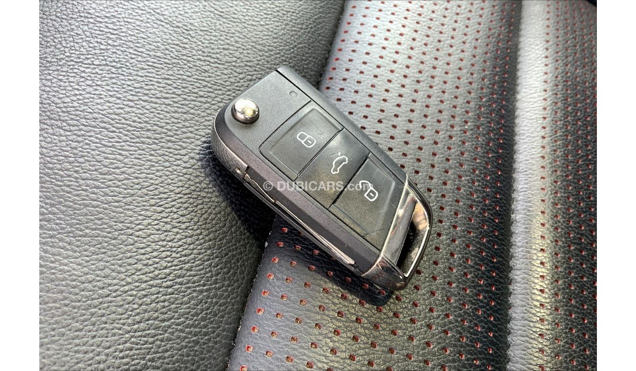 Volkswagen Golf GTI P1 (Leather Seats)