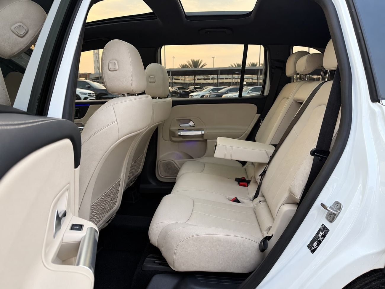 Mercedes Benz GLB200