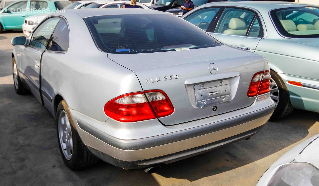 Mercedes-Benz CLK 320